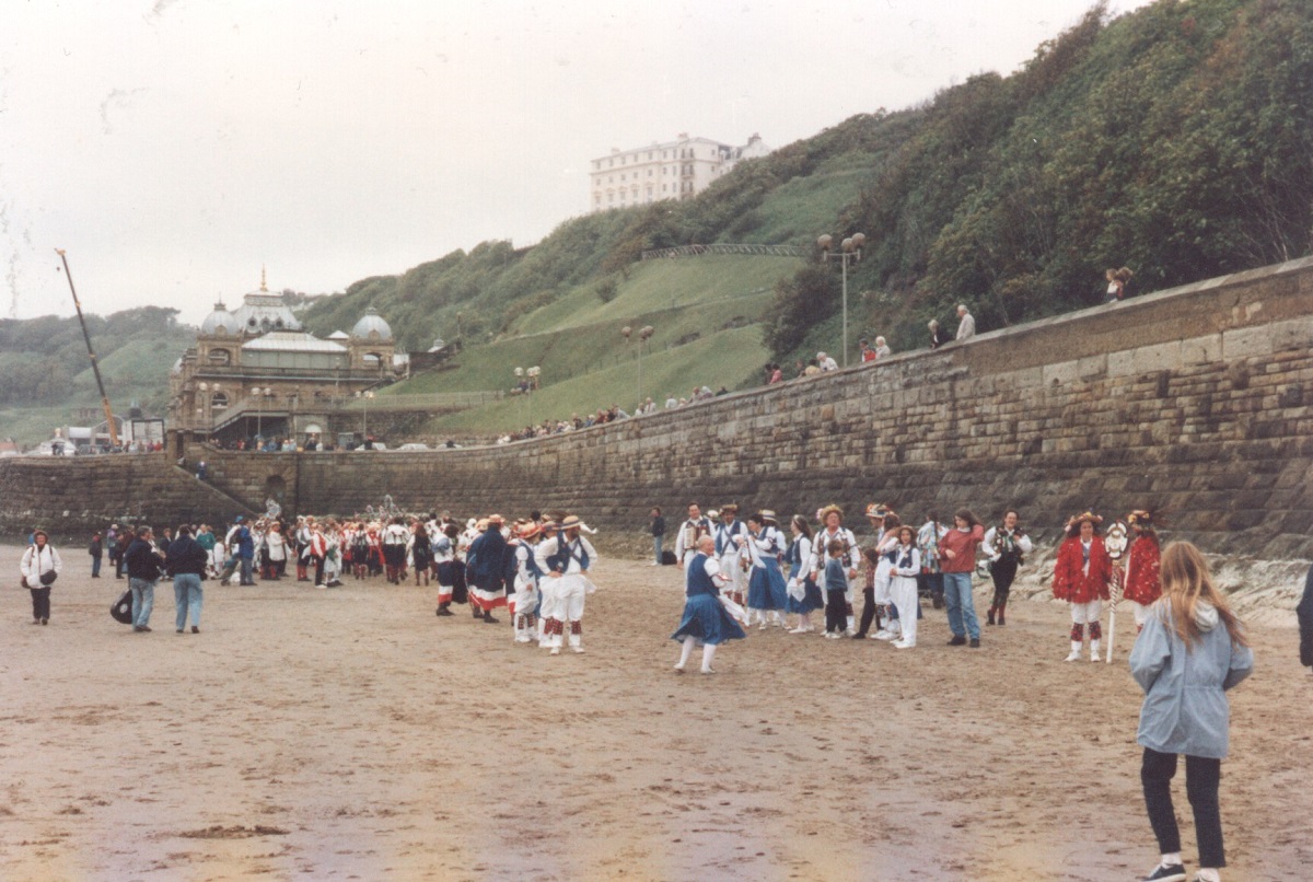 Weekend of Dance on beach 1